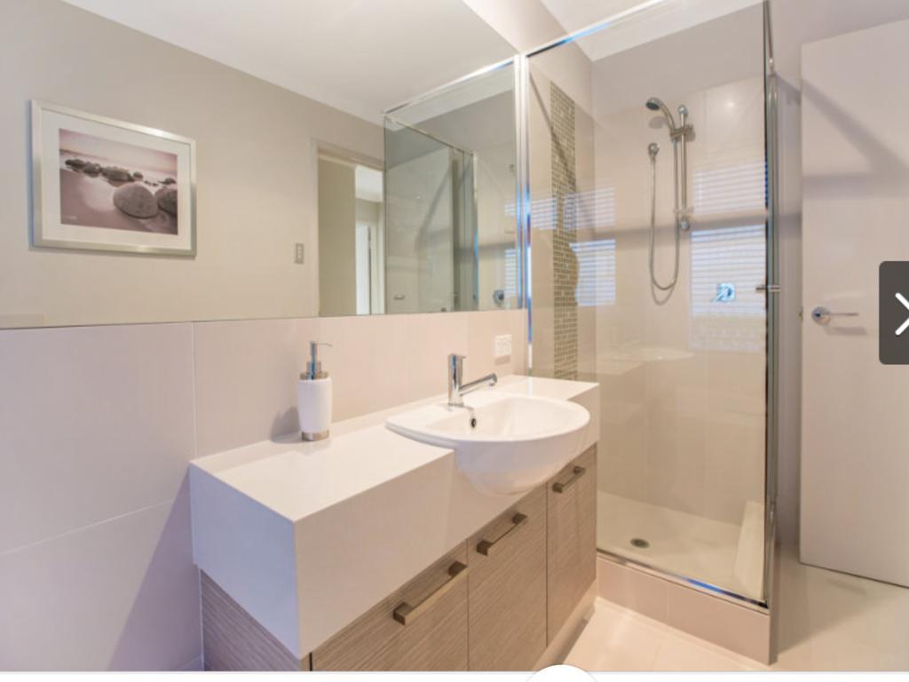 Magnificent Beach Retreat Jindalee Bagian luar foto