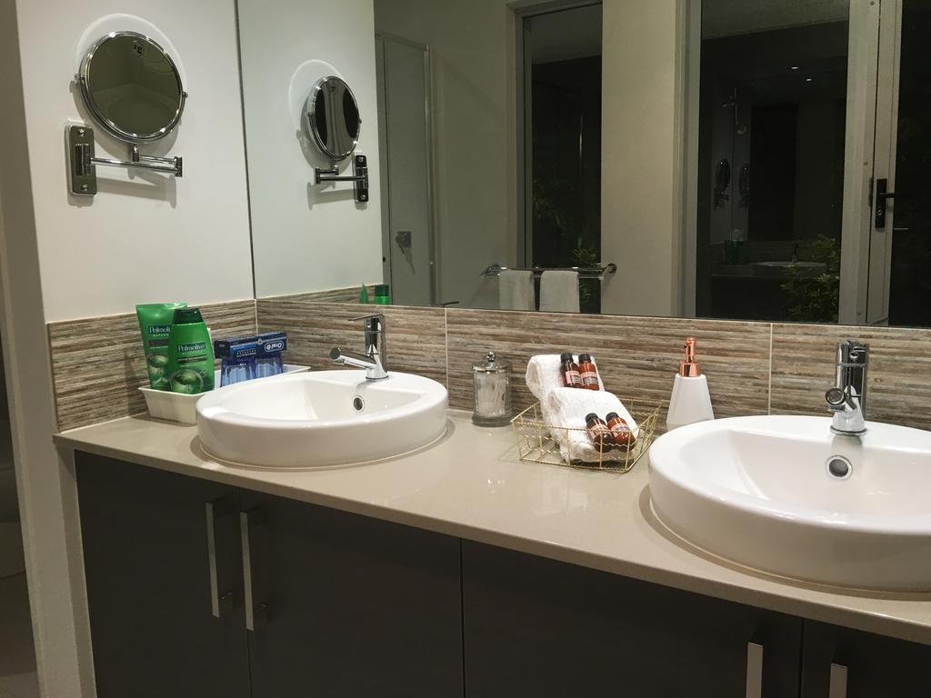 Magnificent Beach Retreat Jindalee Bagian luar foto