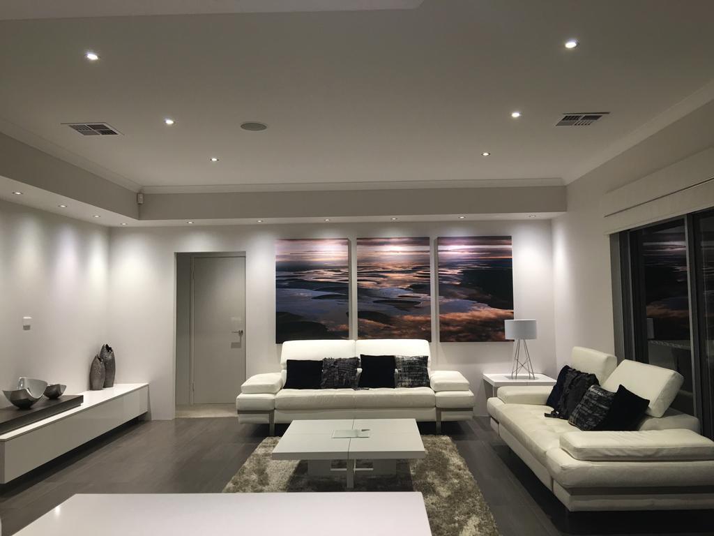 Magnificent Beach Retreat Jindalee Bagian luar foto