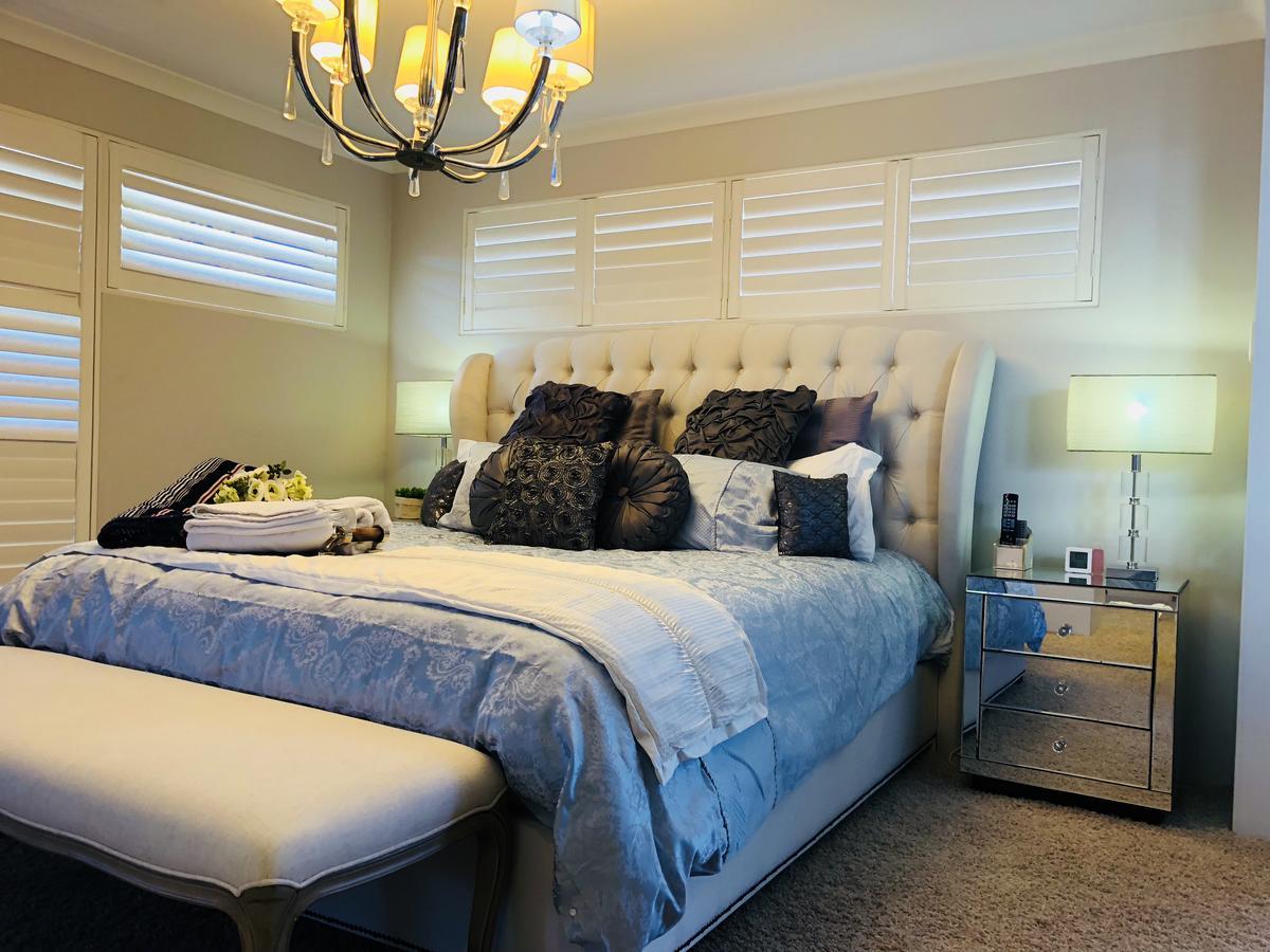 Magnificent Beach Retreat Jindalee Bagian luar foto